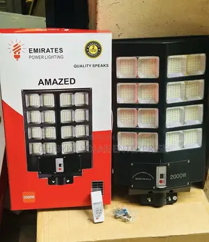 2000watts Emirates Solar Street Light 16 Eyes