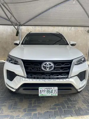 Toyota Rav4 2016 Available For Hire