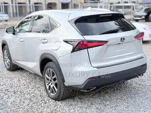 Lexus NX 2016 Silver