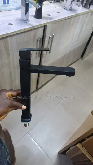 Single Tap Black