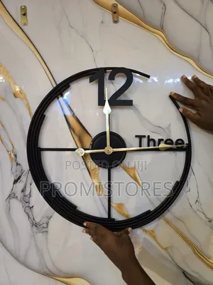 Nordic Luxury Unique Metal Wall Clock Decor (65cm)
