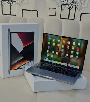 New Laptop Apple MacBook Pro 2021 M1 16GB Apple M1 Pro SSD 512GB