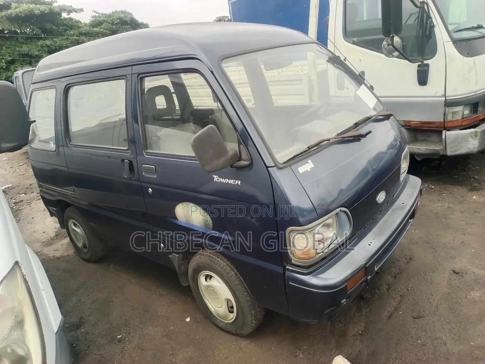 Bus 2000 Blue