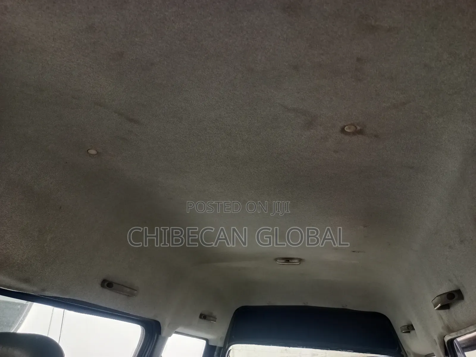 Bus 2000 Blue