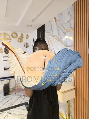 Modern Luxury Feather Art Wall Clock