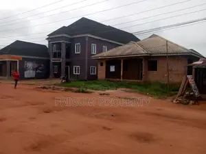 3bdrm Block of Flats in Frigum Property, Benin City for sale