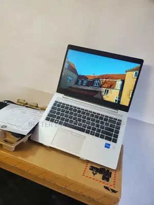 New Laptop HP EliteBook 745 G5 12GB Intel Core I5 SSD 256GB