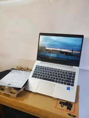 New Laptop HP EliteBook 745 G5 12GB Intel Core I5 SSD 512GB