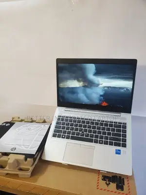 New Laptop HP EliteBook 745 G6 16GB Intel Core I5 SSD 512GB