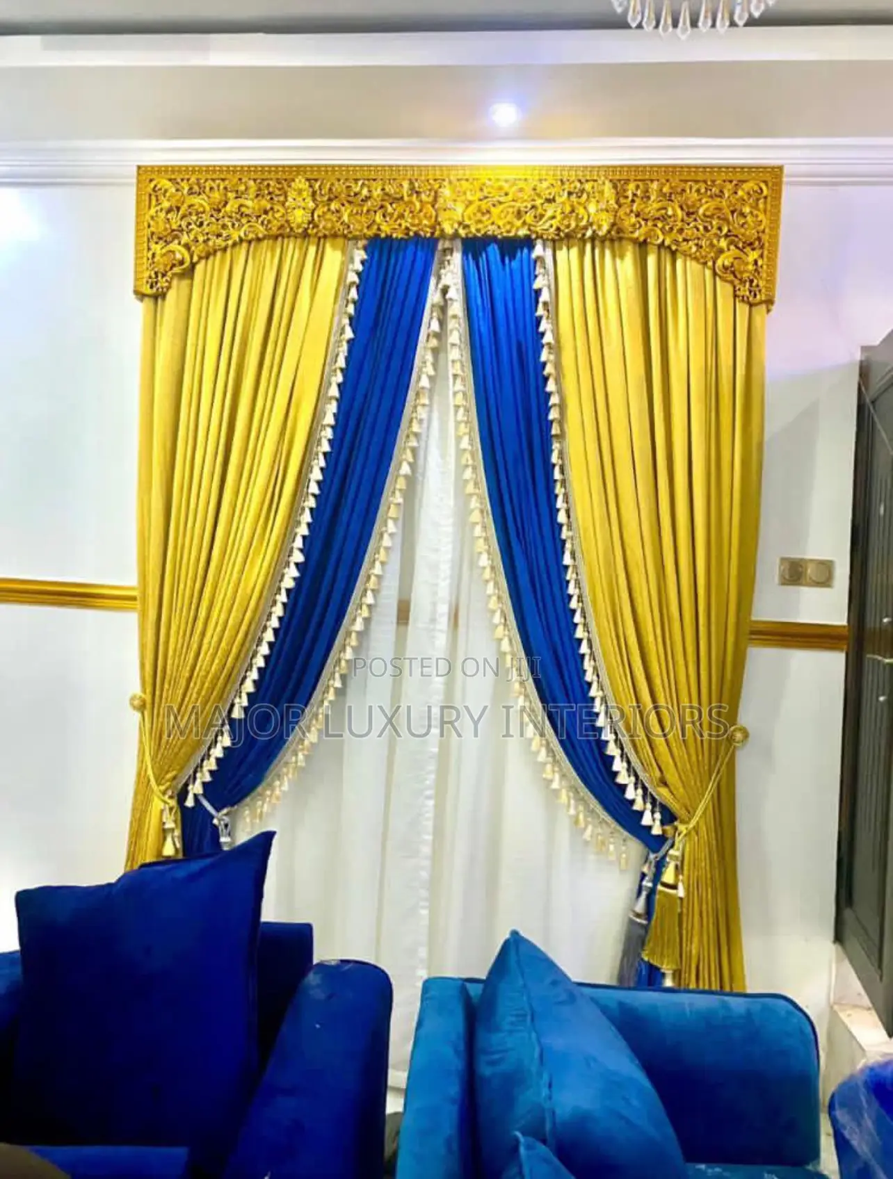 Quality Curtains With Antique Board Plain And Pattern
