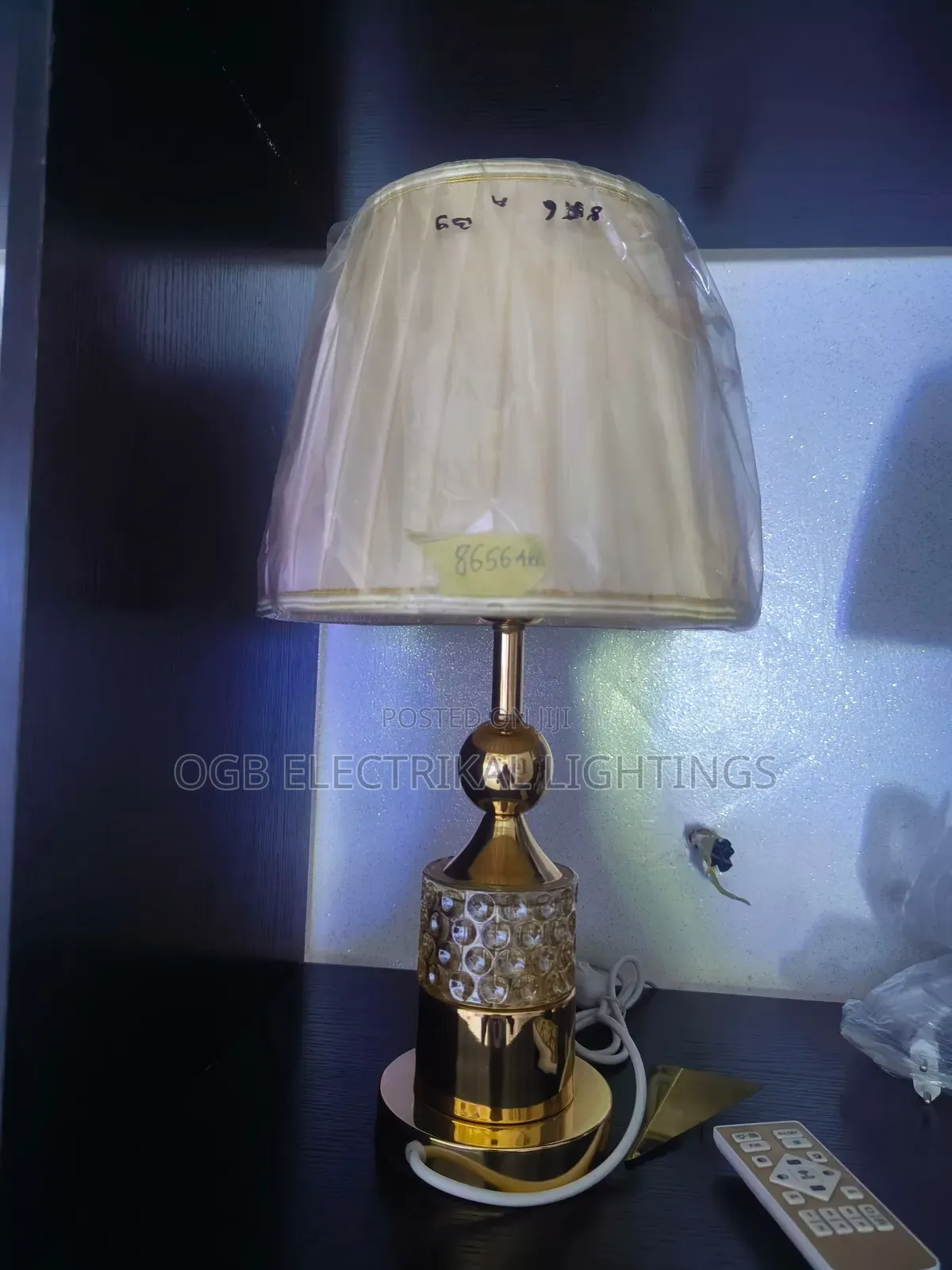 Simple Table Lamp