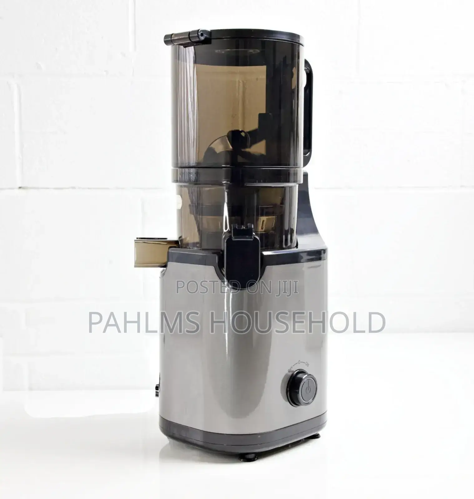 Hoffman Hands-Free Automatic Feeding Cold Pressed Juicer