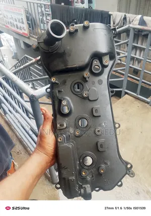 Valve Cover 2gr New Model Oil Side