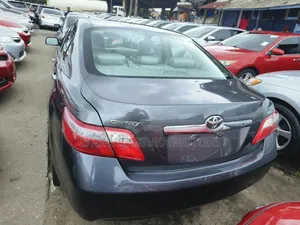 Toyota Camry LE 4dr Sedan (2.4L 4cyl 5A) 2008 Gray