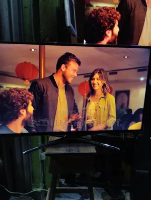 L G Smart 32 Inches