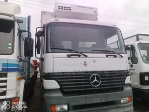 Mercedes 1831 Cooling Van 15tons