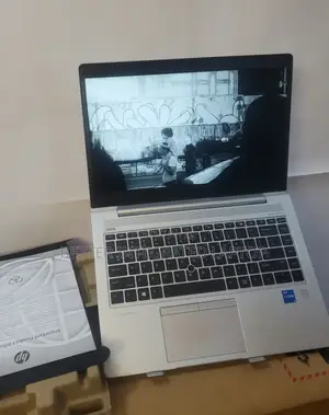 New Laptop HP ProBook 640 G3 8GB Intel Core i5 SSD 256GB