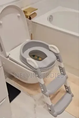 Toimoys 3 in 1 Baby Multifunctional Toilet Bowl