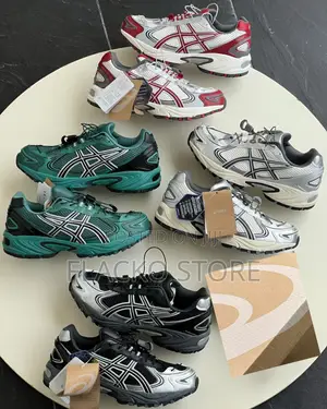 Original Asics Kahana Tr V4 Sneakers