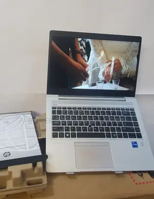 New Laptop HP ProBook 640 G3 8GB Intel Core i5 SSD 1T