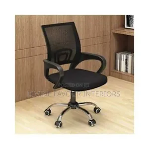 Standard Mesh Swivel Office Chair