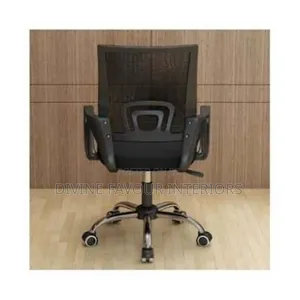 Standard Mesh Swivel Office Chair