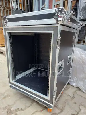 12 Units Amp Rack With Anti Shock Movable Amp Rack
