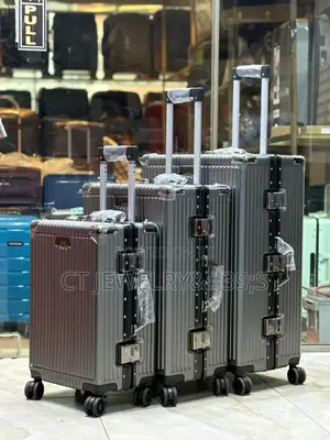 3in1 Traveling Box Get For Family And Urself (L28/M24/S24)