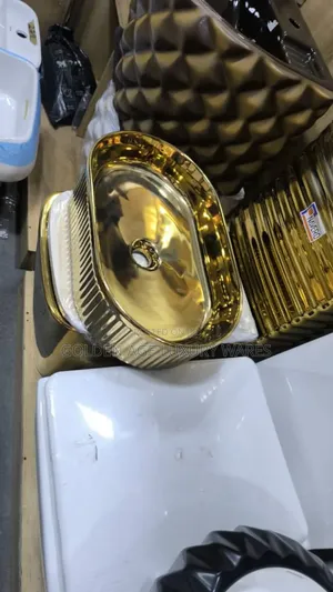 Gold Oval Countertop Basin Bc24