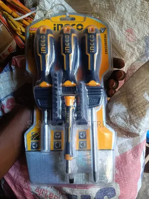 Set of Insulated Screw Driver
