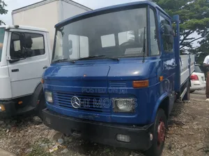 Mercedes 608 Pickup Truck