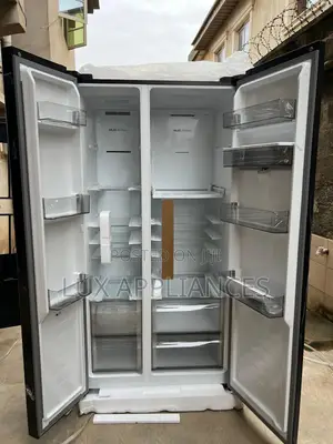 Hisense Black Glass for 529l Side-by-Side Refrigerator(Inverter)
