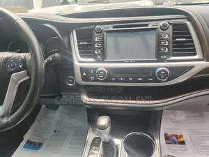 Toyota Highlander 2017 Red