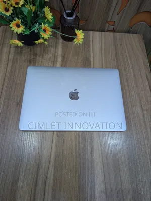Laptop Apple MacBook Pro 2017 8GB Intel Core i5 SSD 512GB
