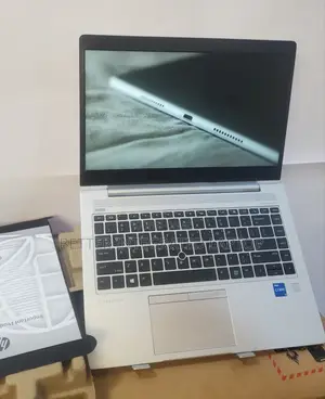 New Laptop HP ProBook 640 G4 8GB Intel Core i5 SSD 1T
