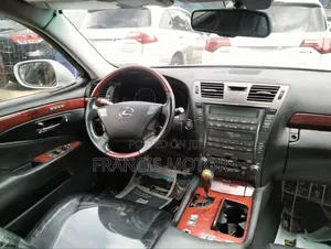Lexus LS 460 2010 Silver