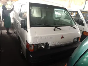 Mitsubishi L300 2000 White