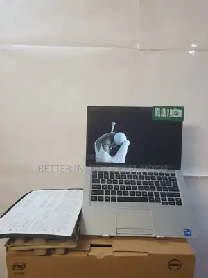 New Laptop HP EliteBook 820 8GB Intel Core i5 SSD 256GB