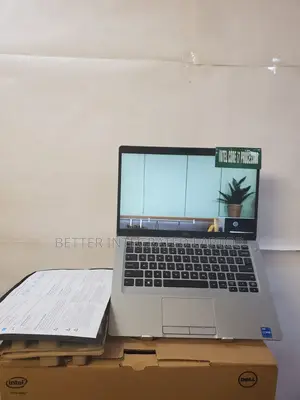 New Laptop HP EliteBook 820 16GB Intel Core I5 SSD 256GB