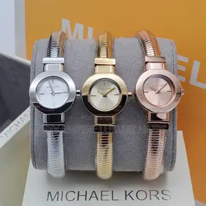 High Quality Luxury Female Chain Watches