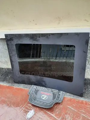 Roof Glass for Toyota Venza No3 Available