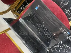 New Laptop Lenovo 8GB Intel Core I5 HDD+SSD 320GB