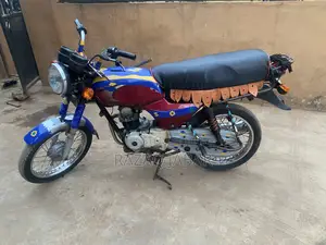 Bajaj Boxer 2020 Red