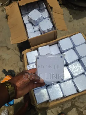 Waterproof/ Enclosure Box Ip65 (100×100×70) 4×4