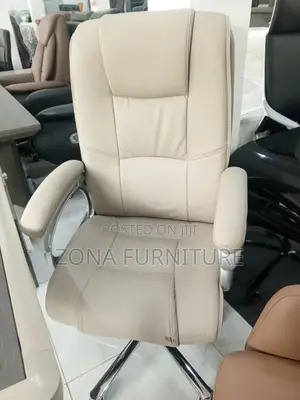 High Quality Foreign Design Executive Office Swivel Chair