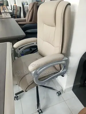 High Quality Foreign Design Executive Office Swivel Chair