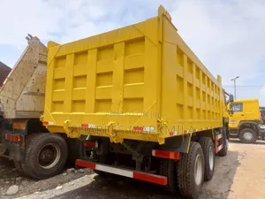 Tippeing Truck