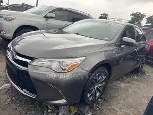 Toyota Camry XSE V6 4dr Sedan (3.5L 6cyl 6A) 2016 Gray
