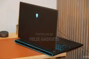 New Laptop Dell Alienware M18 R2 64GB Intel Core i9 SSD 4T