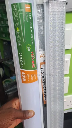 40w 4 Fit Led Florescent Light Very Bright for Homes/Offices